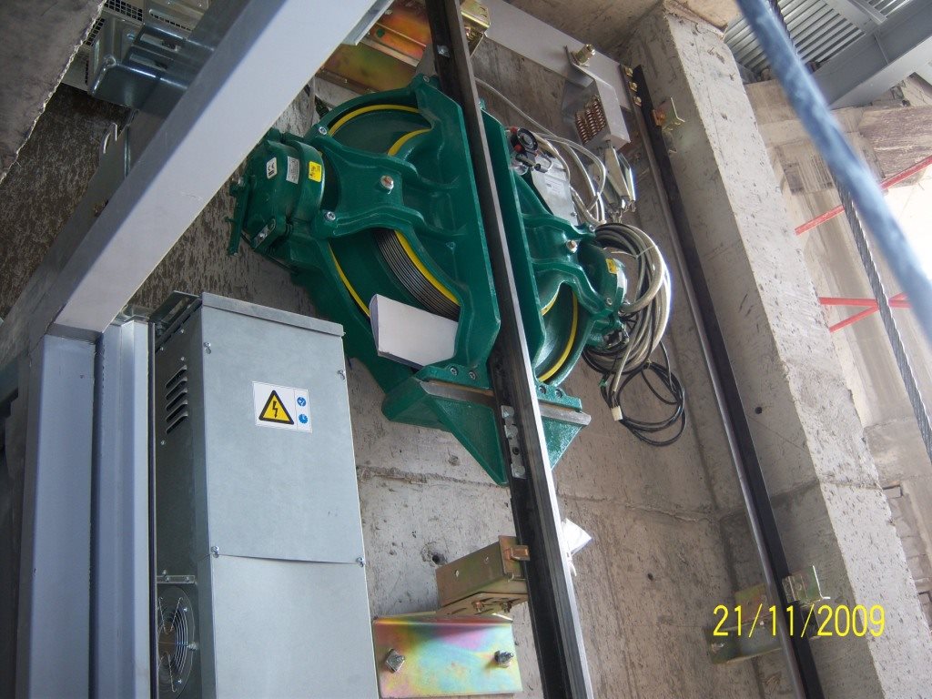 Bin Sulaiman elevator traction machine