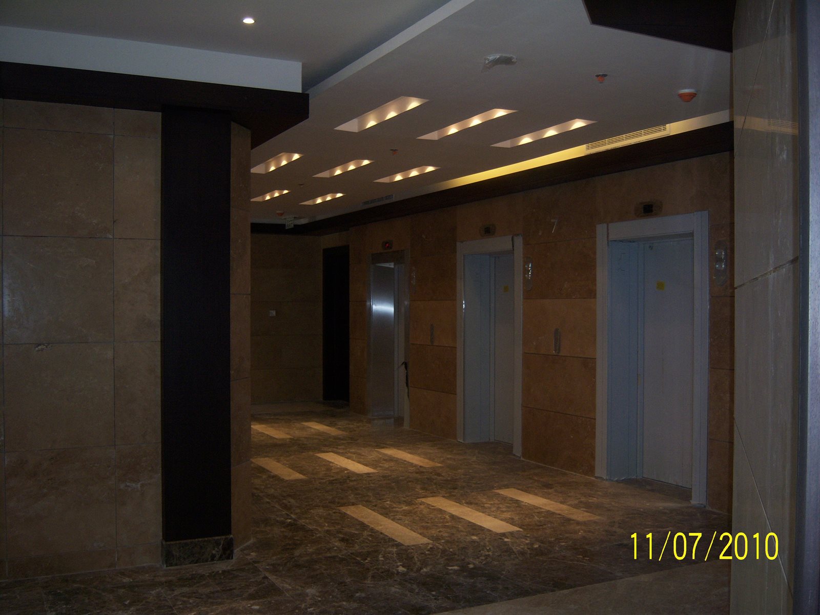 Bin Sulaiman elevator lobby marble and ceiling