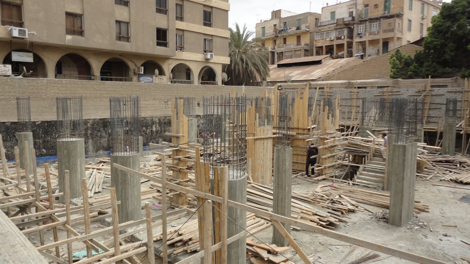 Sheriff Plaza reinforced concrete columns