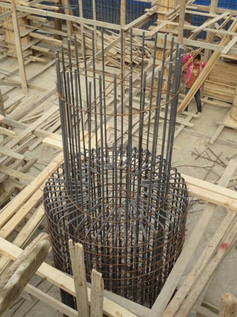 Sheriff Plaza RC column reinforcement cage
