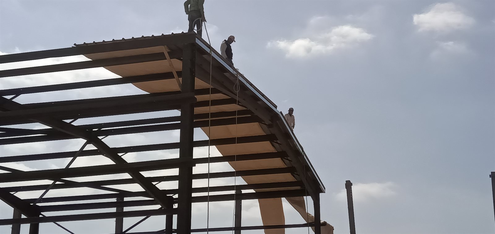 مصنع بدر — مدادات السقف والتربيط
